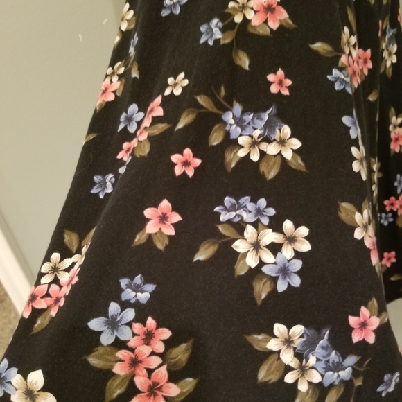 Hollister floral mini skater dress - Picture 5 of 5